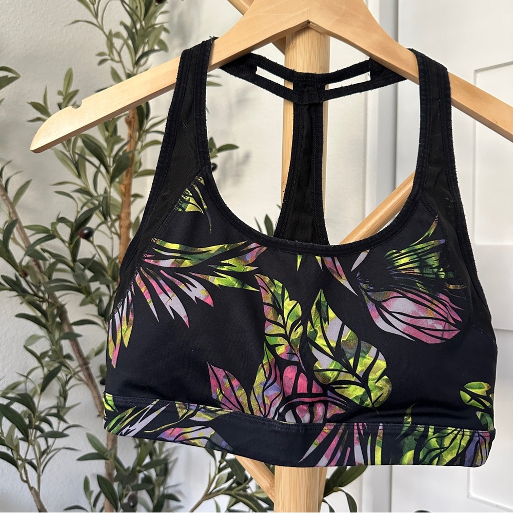 Floral Sports Bra!🌴